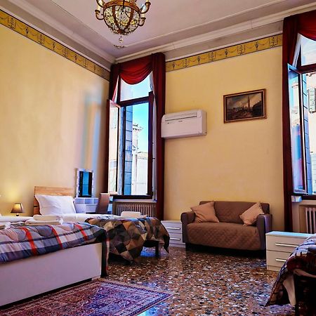 Venice Tourist House Exterior foto